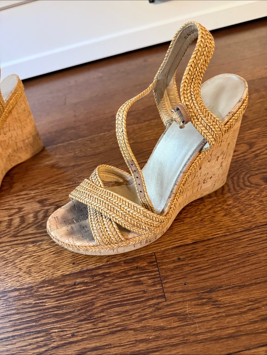 Stuart Weitzman Shoes - STUART WEITZMAN Woven Cork Wedge Sandals in Natural Tan